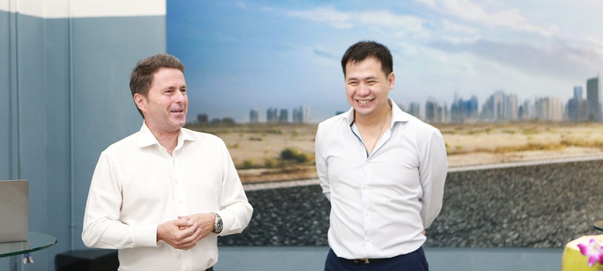 Mr. Ralf Bissinger (left), Vice President, German Auto and Khun Piyavit Khemarangsan, President, German Auto (right) Mr. Ralf Bissinger (left), Vice President, German Auto and Khun Piyavit Khemarangsan, President, German Auto (right)